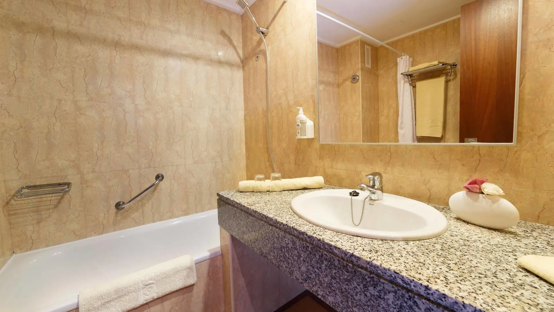 *** Aparthotel Hotel Ivory Playa Sports & Spa Alcudia  Spain